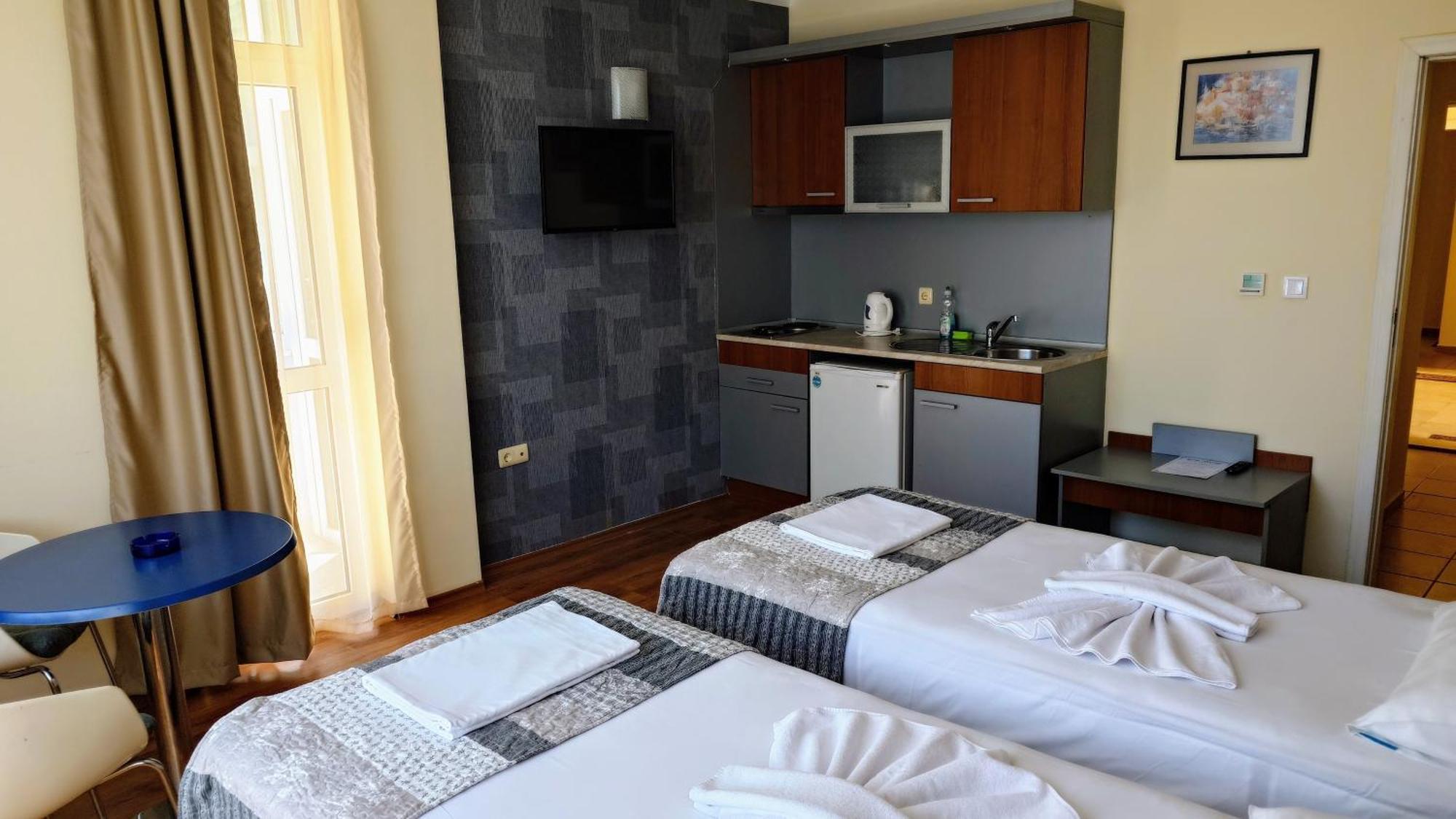 Favorit Aparthotel サニービーチ エクステリア 写真
