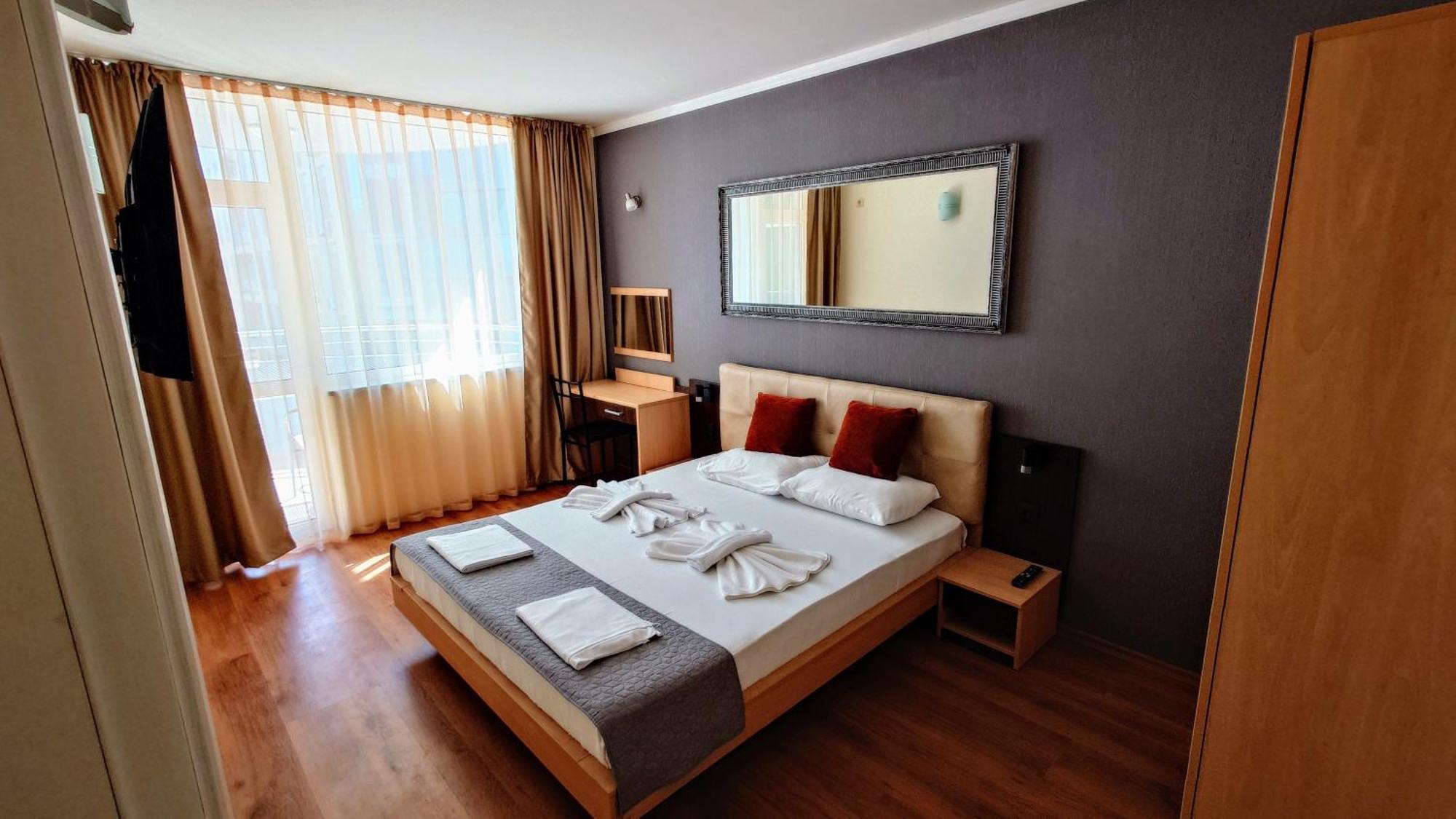 Favorit Aparthotel サニービーチ エクステリア 写真