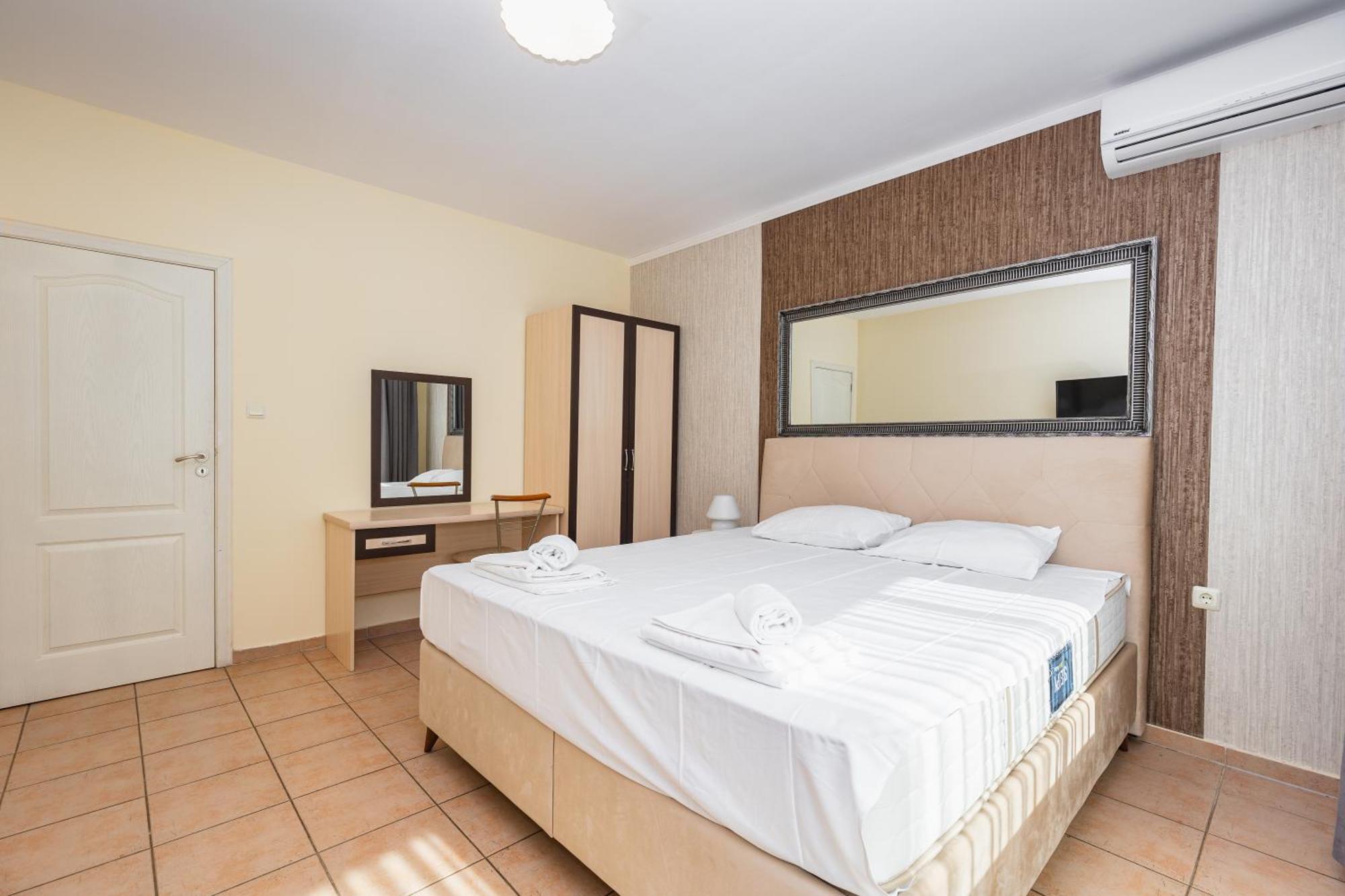 Favorit Aparthotel サニービーチ エクステリア 写真