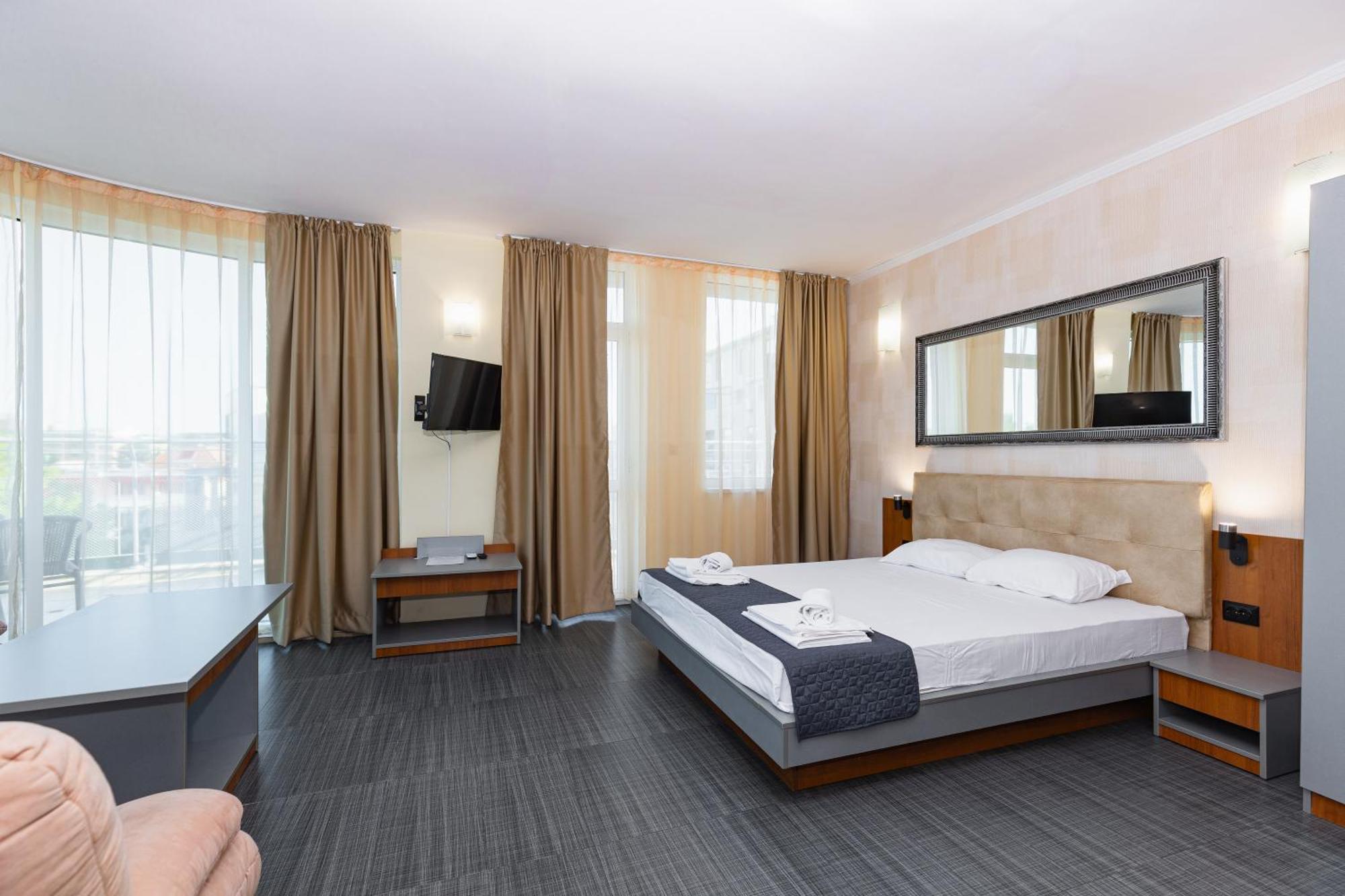 Favorit Aparthotel サニービーチ エクステリア 写真